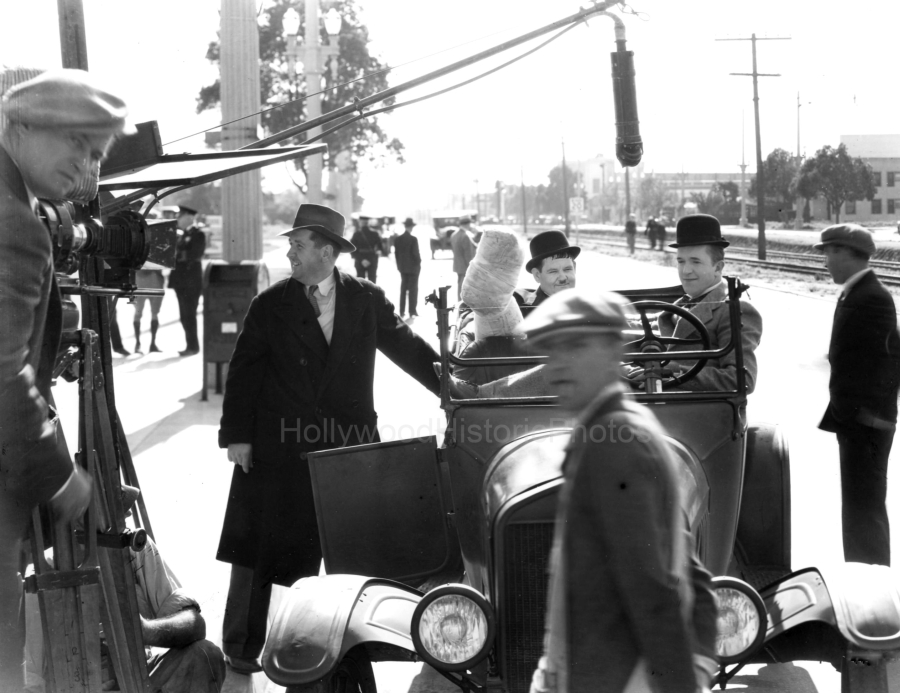 Laurel & Hardy 1932 2 Filming County Hospital Culver City wm.jpg